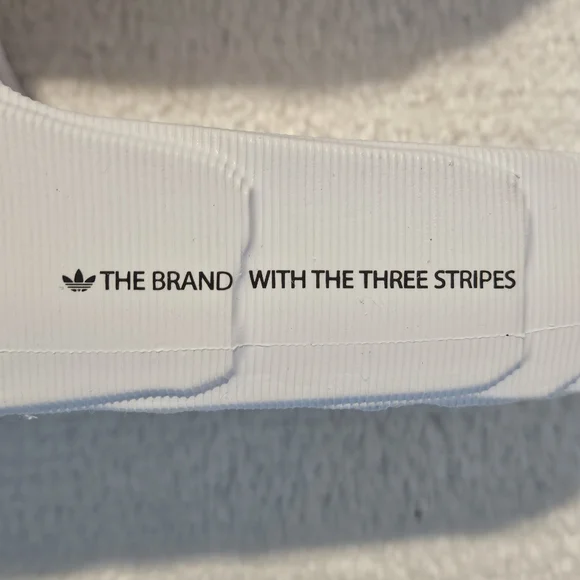 NEW Adidas Adilette 22 Women's Slides Size 8.5 White Minimalist Streetwear Avant - Picture 3 of 9